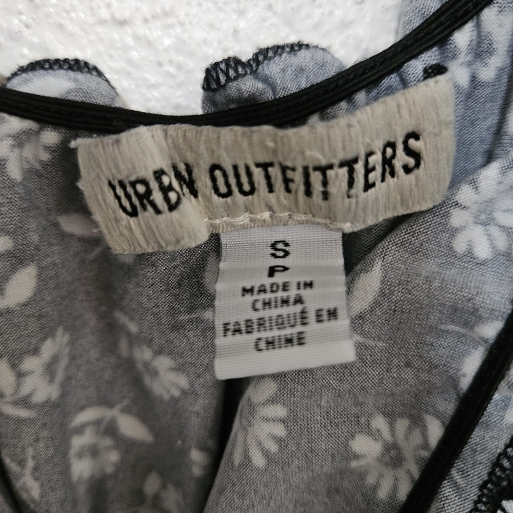 Urban Outfitters mini roushing upper part with ruffles size s/p - Picture 7 of 14